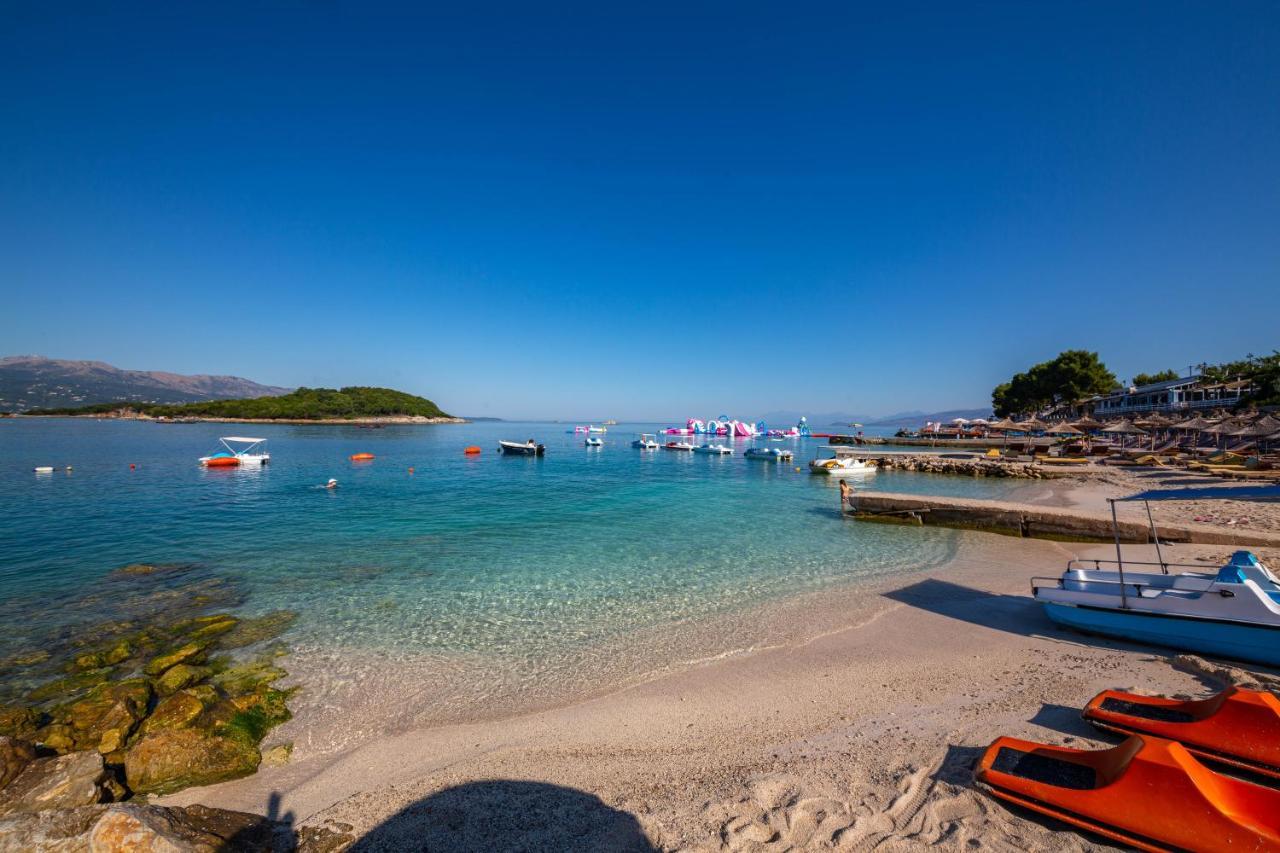 Hotel New Crystal Ksamil Exterior foto