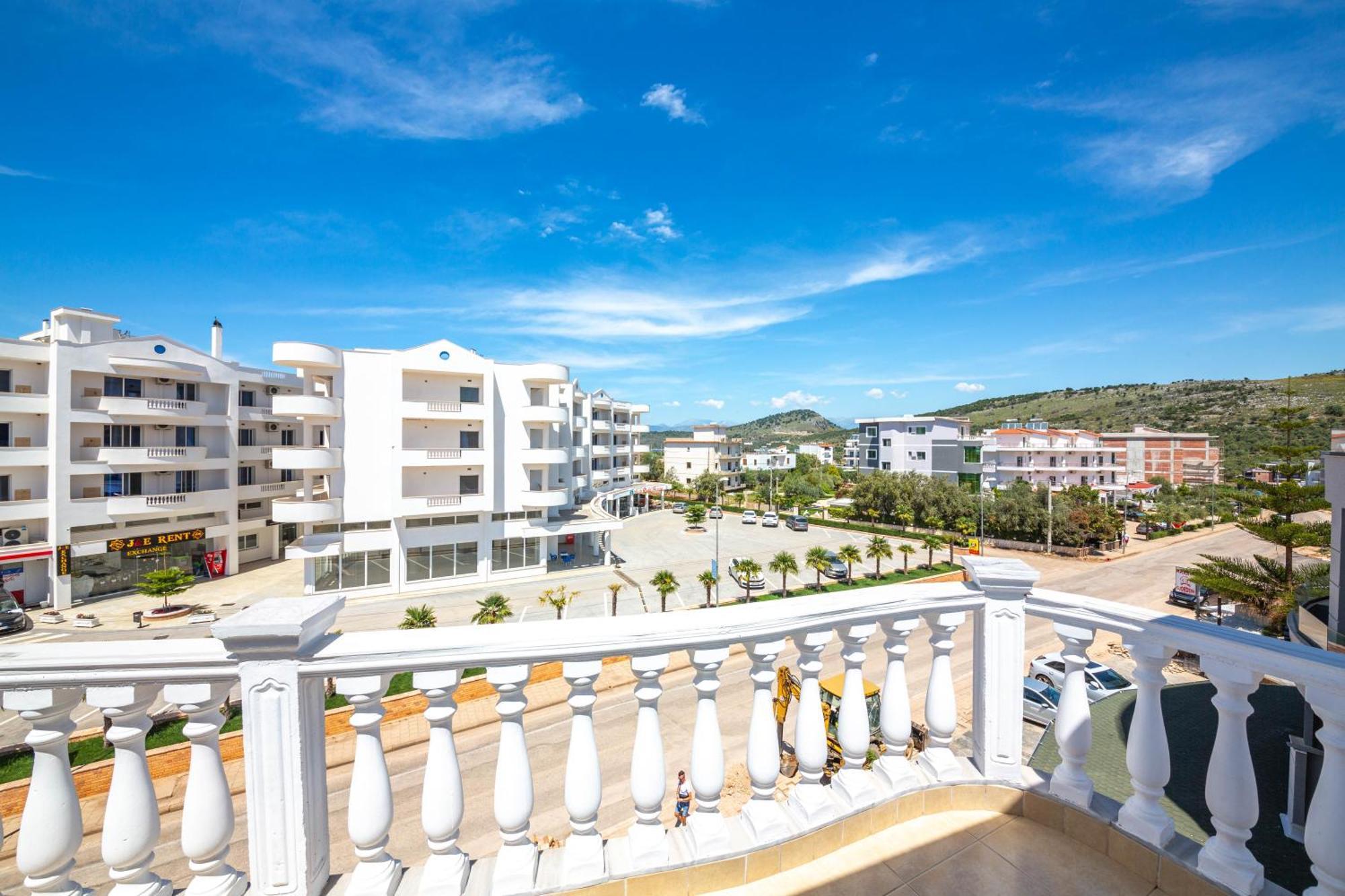 Hotel New Crystal Ksamil Exterior foto